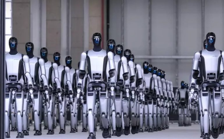 Robôs humanoides chineses / Crédito: Divulgação/UBTech Robotics