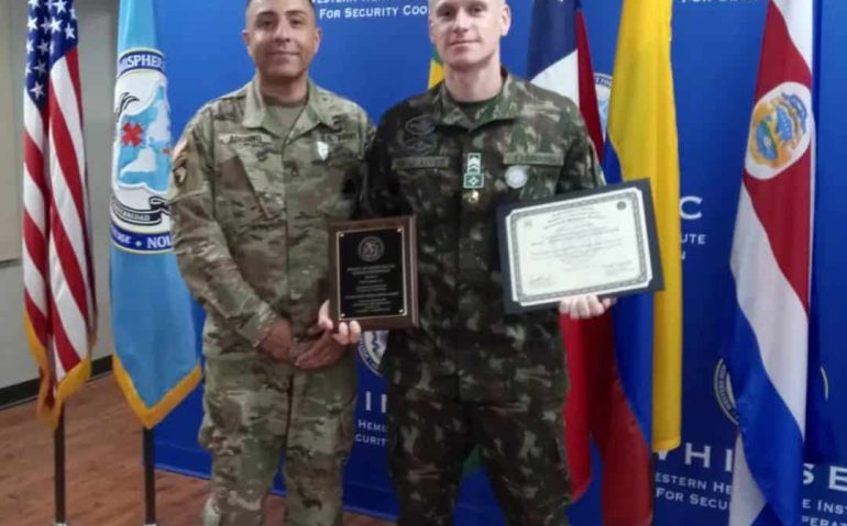 sargento destaque em curso de espanhol