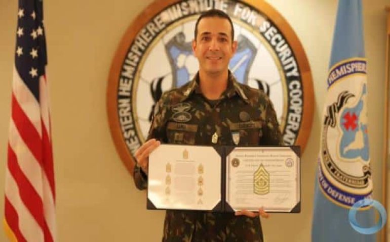 O Subtenente de Infantaria Flavio Alexandre de Luna, no dia 7 de outubro, assumiu a função de Command Sergeant Major International