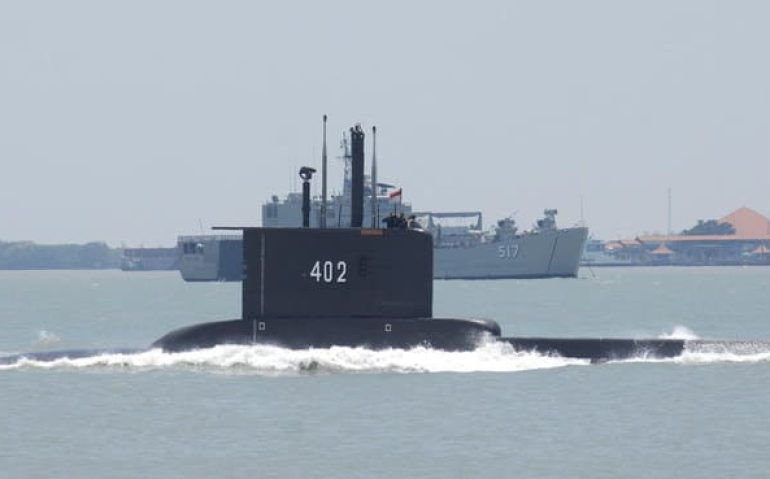 Submarino é encontrado e todos os 53 tripulantes a bordo estão mortos
M RISYAL HIDAYAT/ANTARA FOTO/VIA REUTERS