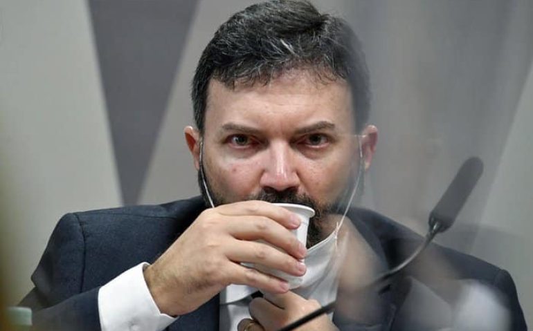 enente-coronel exibiu à CPI uma série de mensagens e áudios que teria trocado com Dominghetti
Leopoldo Silva / Agência Senado