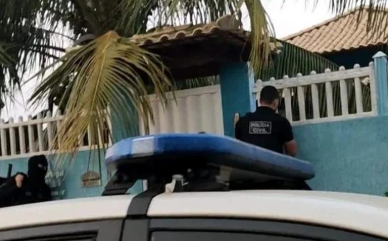 Policiais encontraram bebê de dois meses na casa dos suspeitos