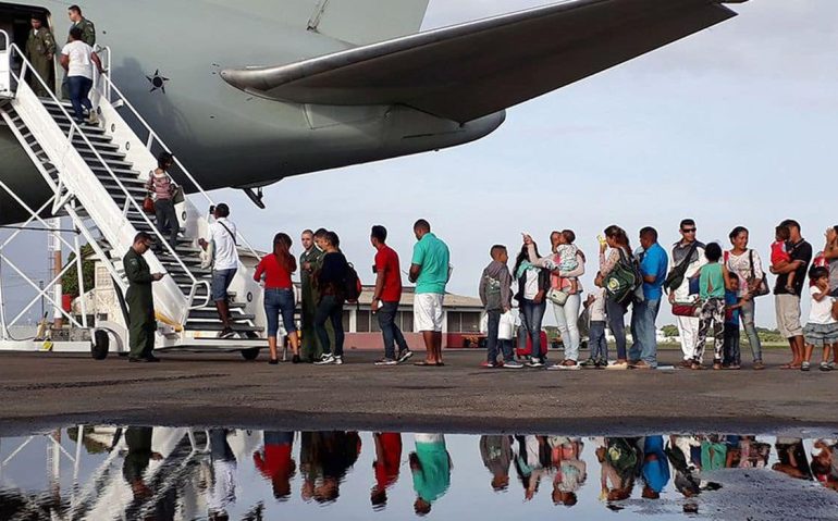 Venezuelanos contemplados pela Operação Acolhida embarcando. (Acnur / Divulgação)