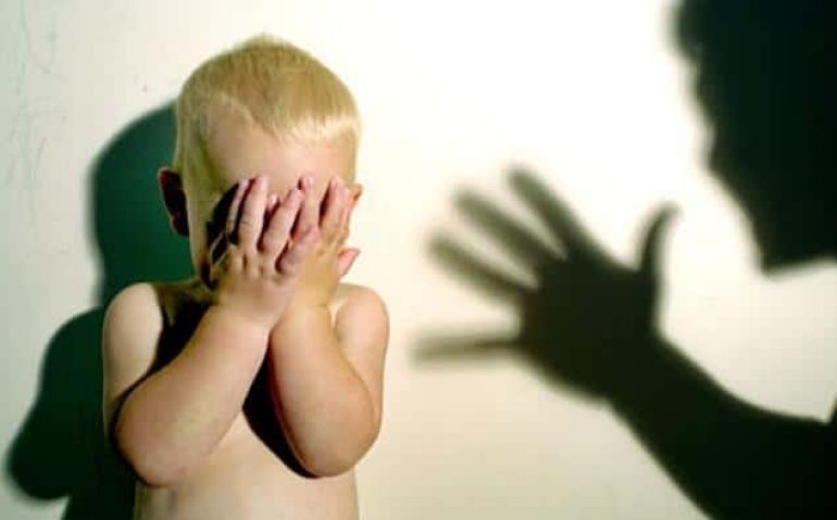 violência infantil